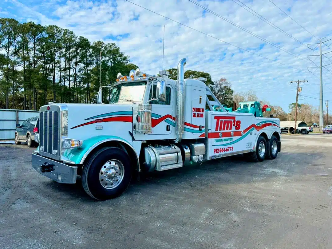 2025 Peterbilt 567 - Heavy Duty Rotator Tow Truck Savannah GA